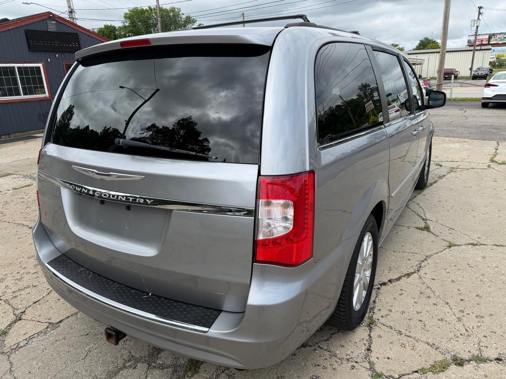 Chrysler Town & Country Touring 2016