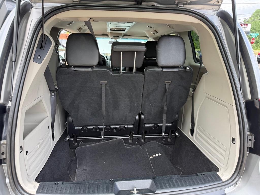 Chrysler Town & Country Touring 2016