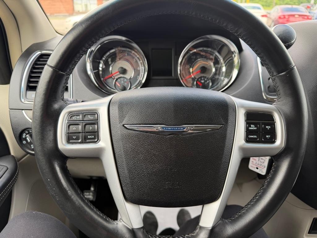 Chrysler Town & Country Touring 2016