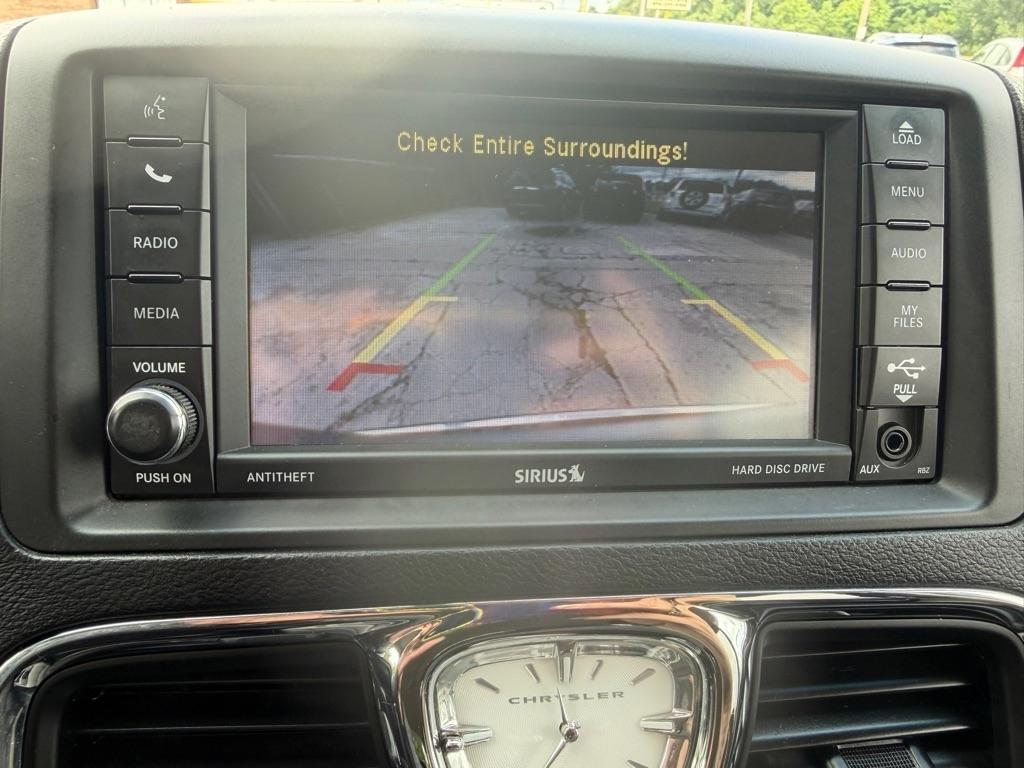 Chrysler Town & Country Touring 2016