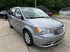 2016 Chrysler Town & Country 
