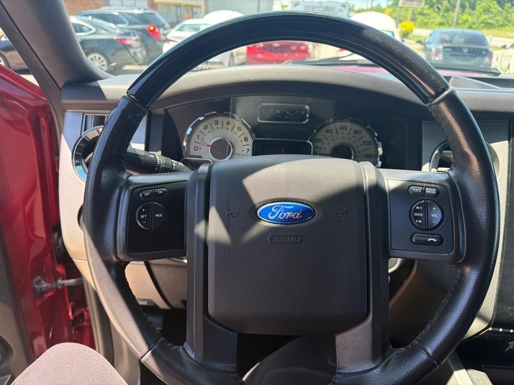 Ford Expedition  2014