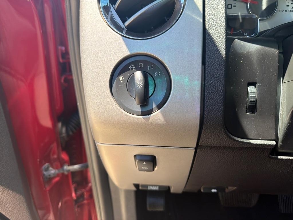 Ford Expedition  2014