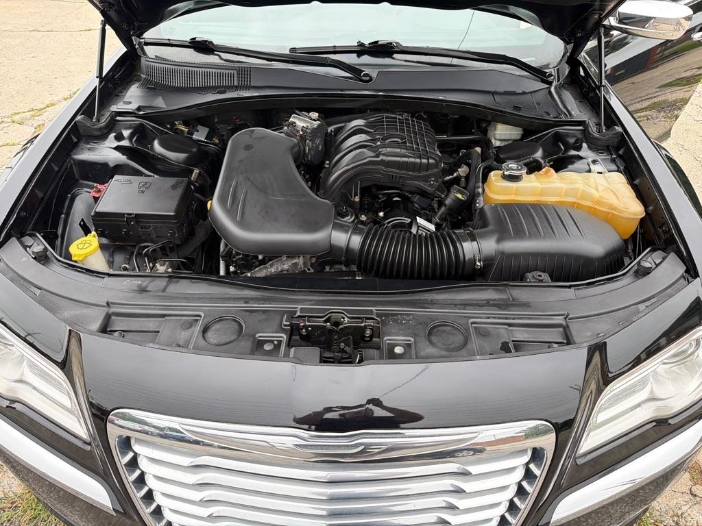 Chrysler 300  2014