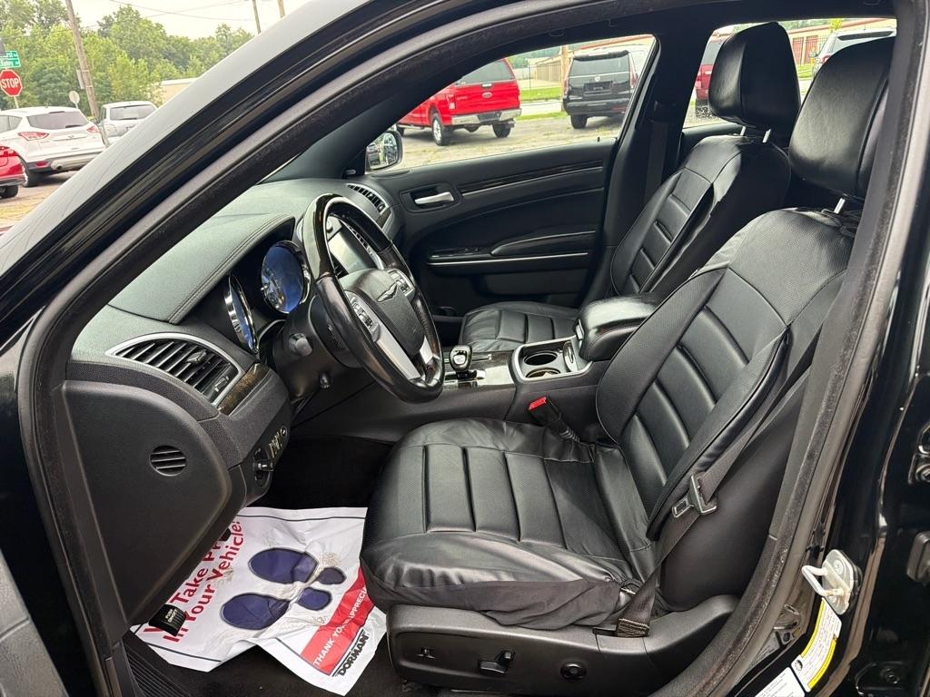 Chrysler 300  2014