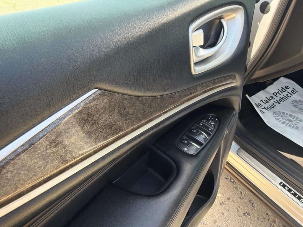 Infiniti JX  2013