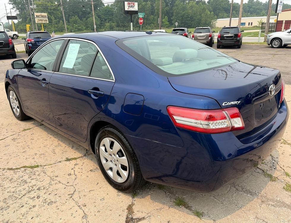 Toyota Camry  2011