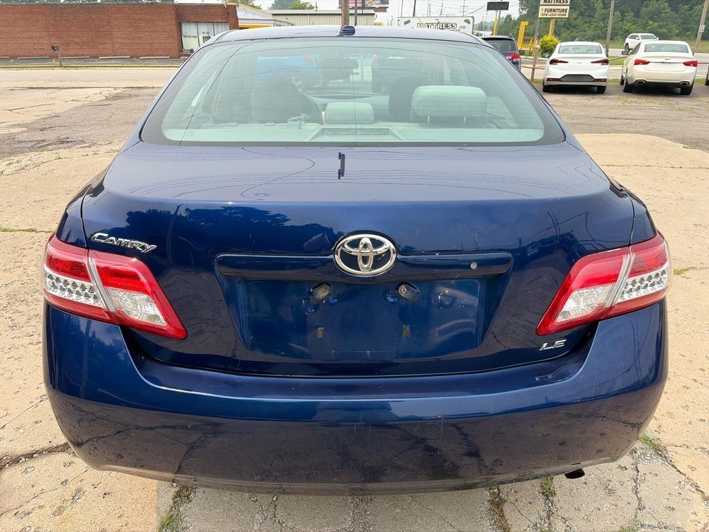 Toyota Camry  2011