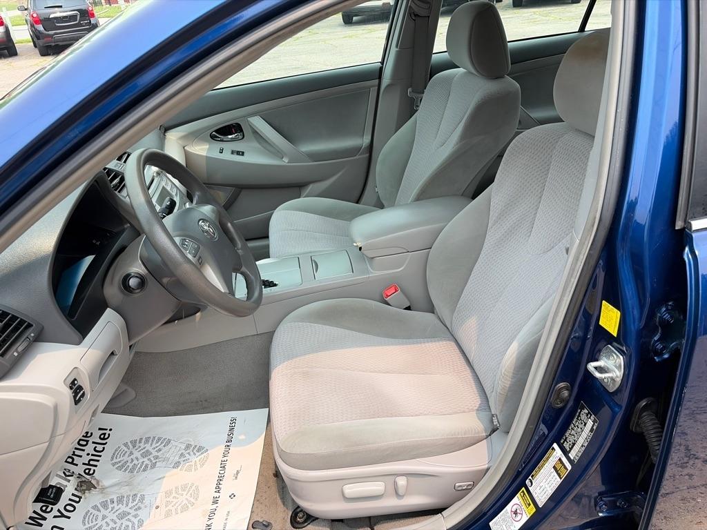 Toyota Camry  2011