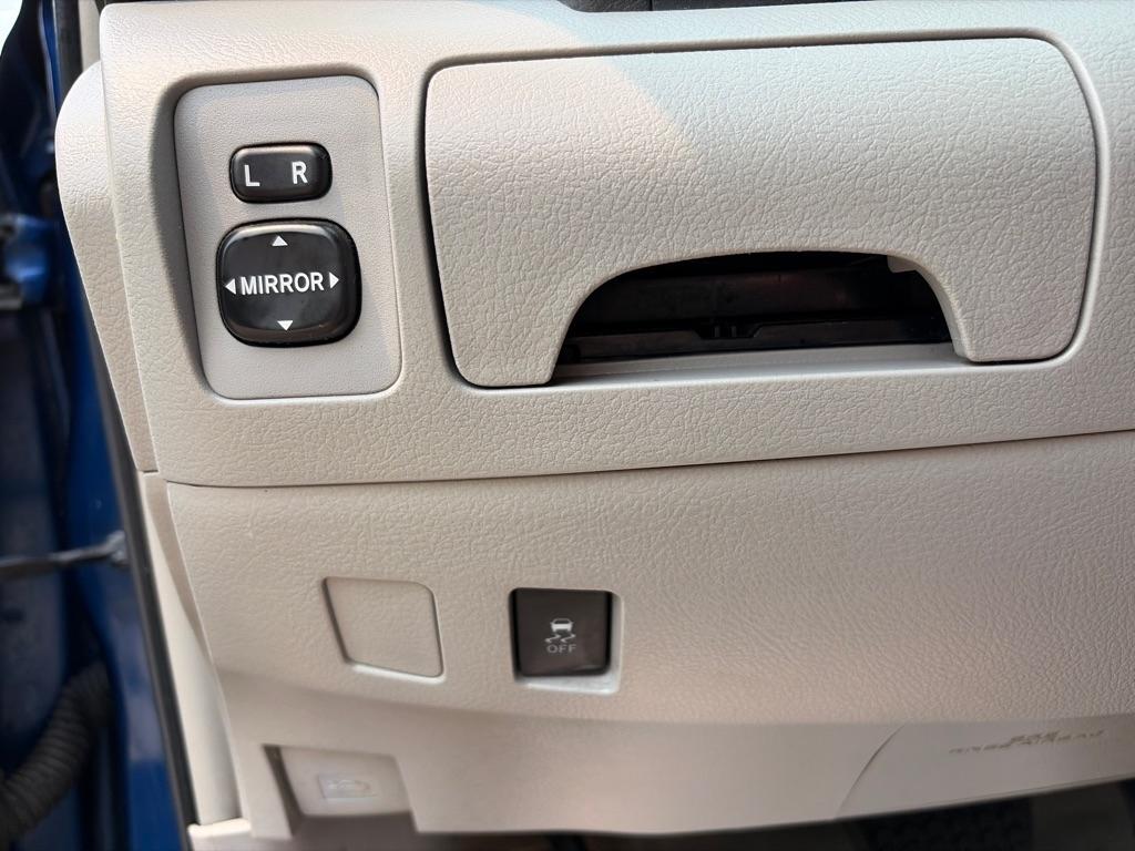 Toyota Camry  2011