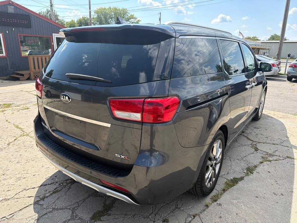 Kia Sedona  2016