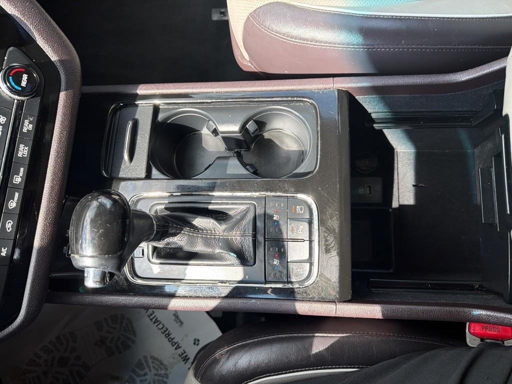 Kia Sedona  2016