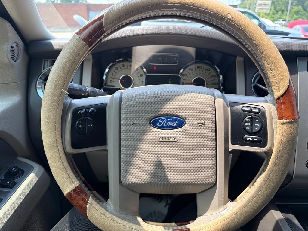 Ford Expedition  2011