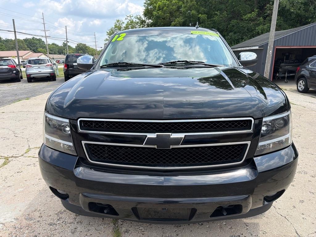 Chevrolet Suburban  2012