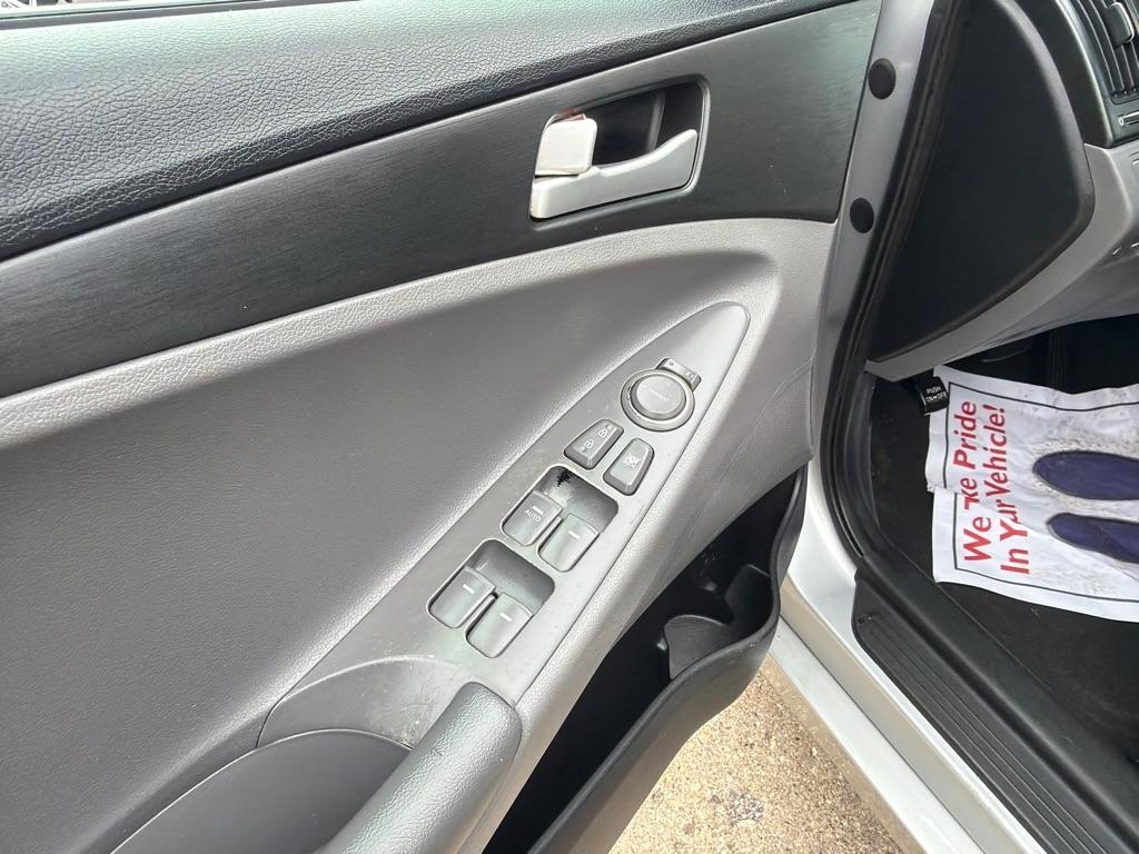 Hyundai Sonata  2011