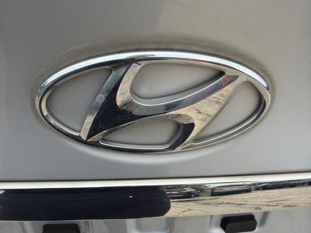 Hyundai Sonata  2011
