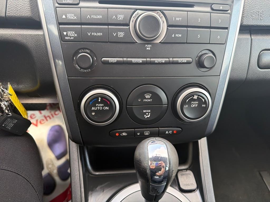 Mazda CX-7  2011