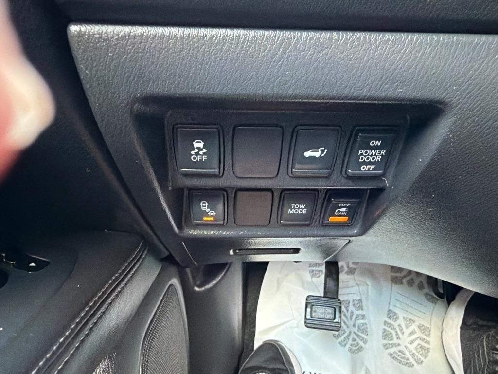 Nissan Pathfinder S 2015