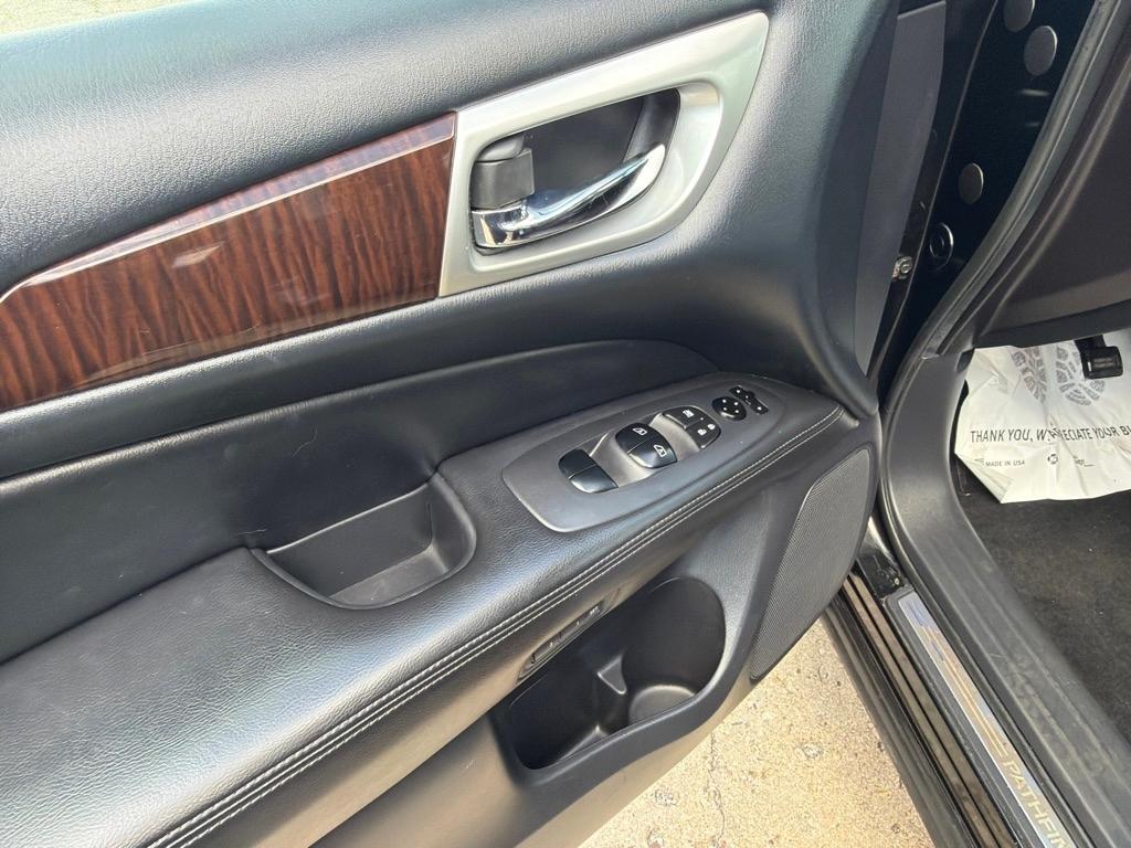 Nissan Pathfinder S 2015