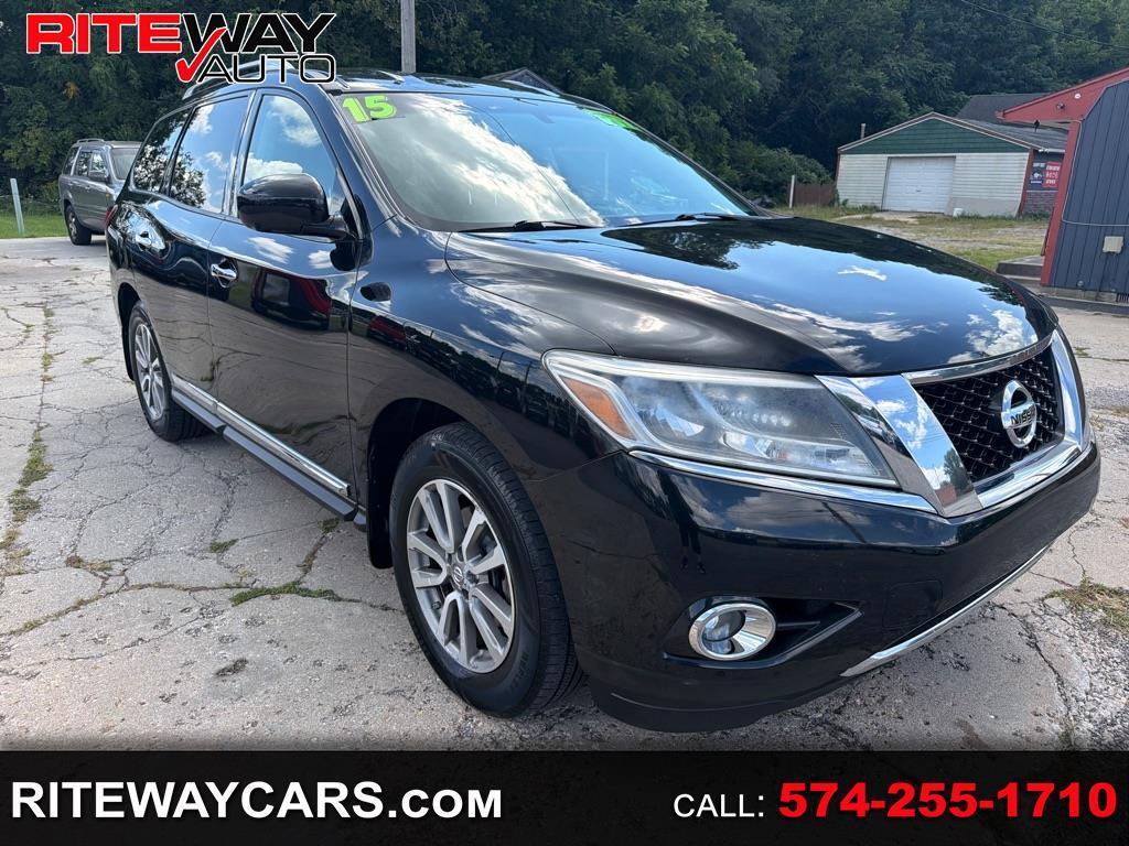 Nissan Pathfinder S 2015