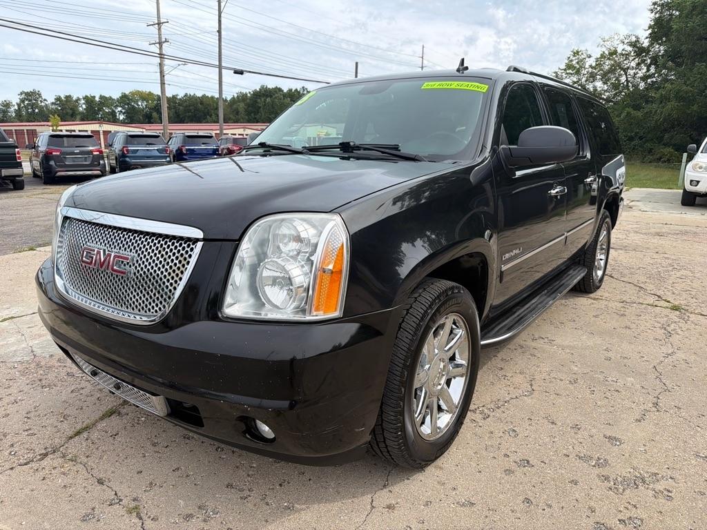 GMC Yukon Denali  2013
