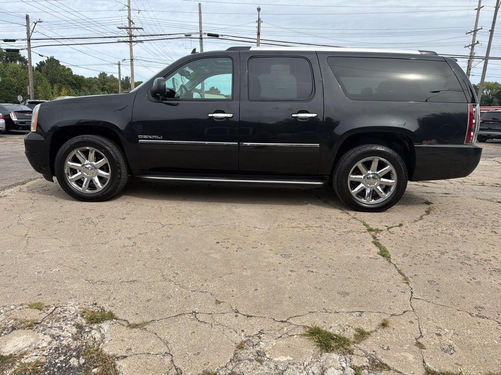 GMC Yukon Denali  2013