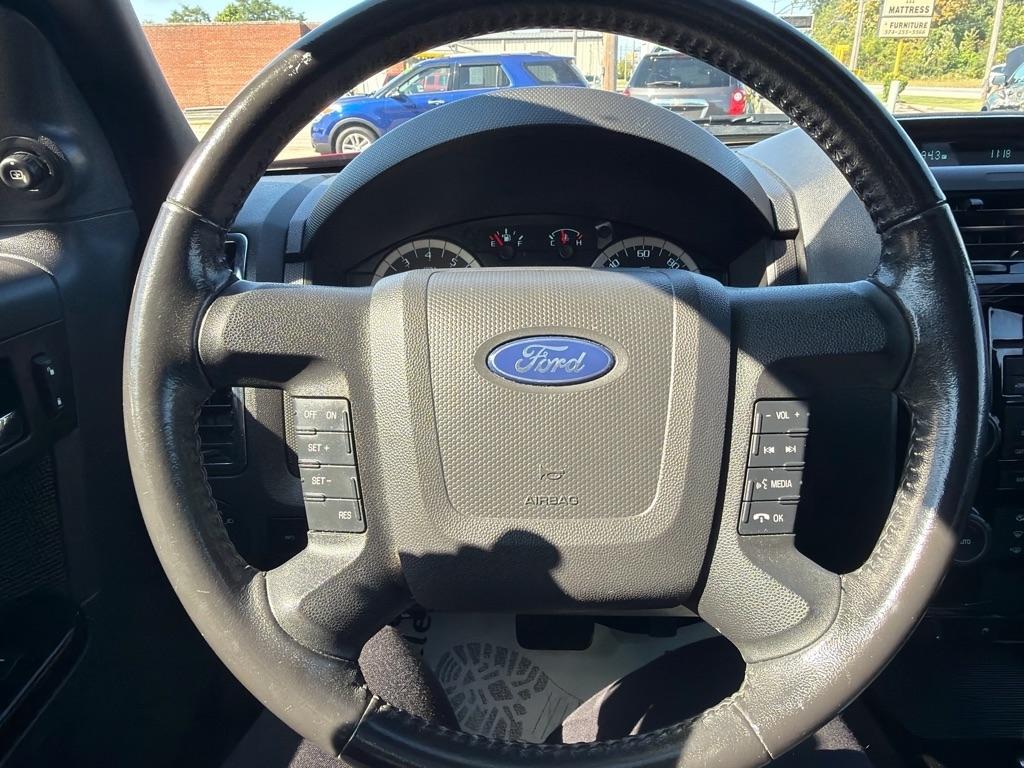 Ford Escape  2010