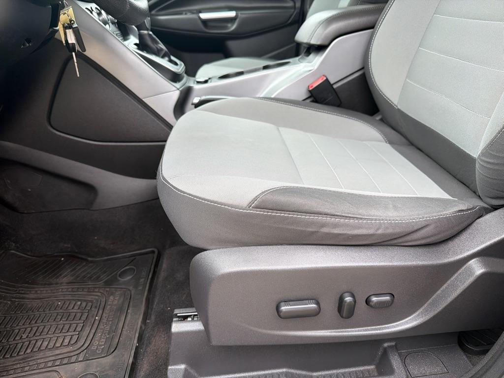 Ford Escape  2014
