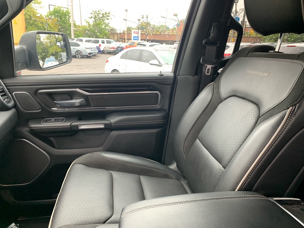 RAM 1500 Laramie Crew Cab SWB 4WD 2022 RAM 1500 Laramie Crew Cab SWB 4WD 2022