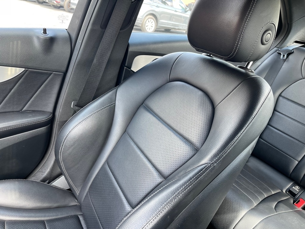Mercedes-Benz C-Class C300 Sedan 2019 Mercedes-Benz C-Class C300 Sedan 2019