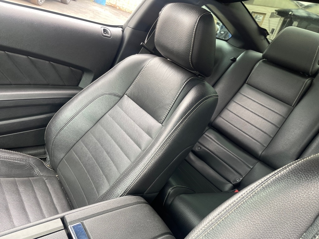 Ford Mustang GT Coupe 2011 Ford Mustang GT Coupe 2011