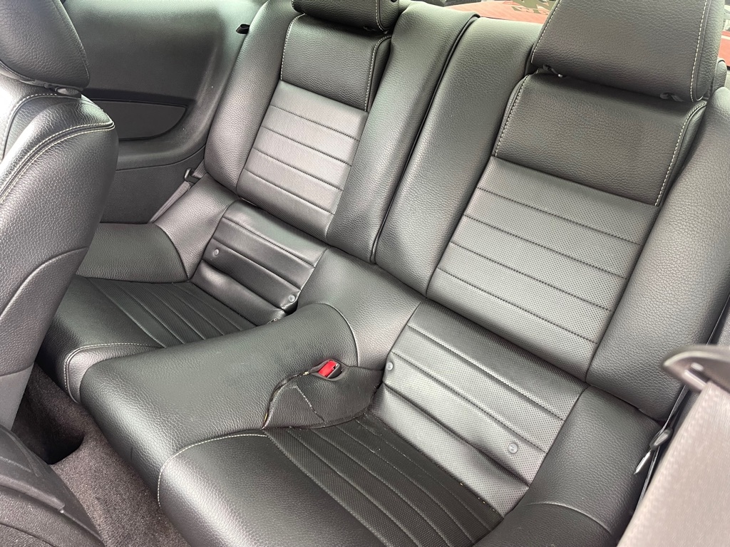 Ford Mustang GT Coupe 2011 Ford Mustang GT Coupe 2011