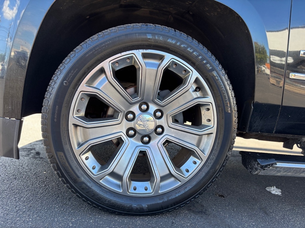 GMC Yukon Denali 4WD 2015 GMC Yukon Denali 4WD 2015