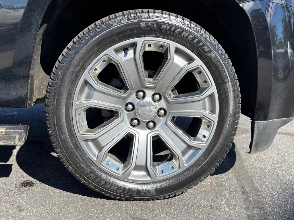 GMC Yukon Denali 4WD 2015 GMC Yukon Denali 4WD 2015