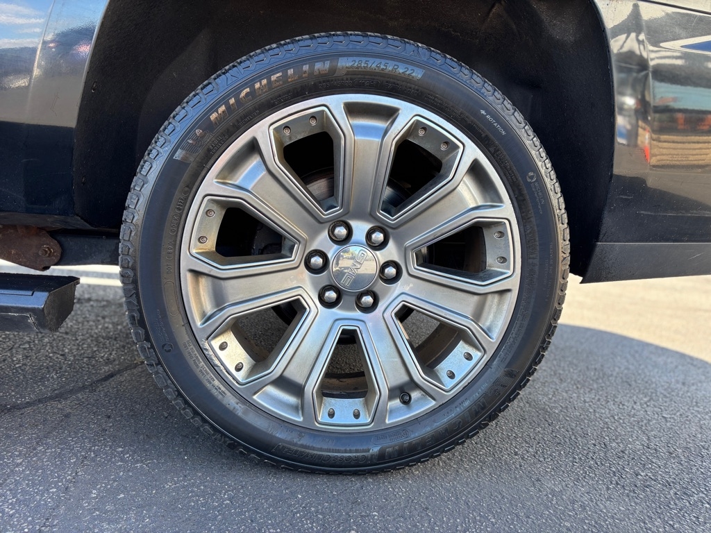 GMC Yukon Denali 4WD 2015 GMC Yukon Denali 4WD 2015