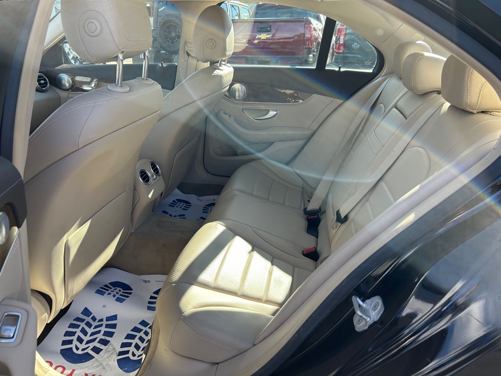 Mercedes-Benz C-Class C300 4MATIC Sedan 2015 Mercedes-Benz C-Class C300 4MATIC Sedan 2015