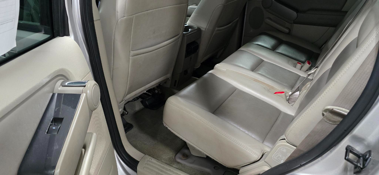 Ford Explorer XLT 4.0L 4WD 2007