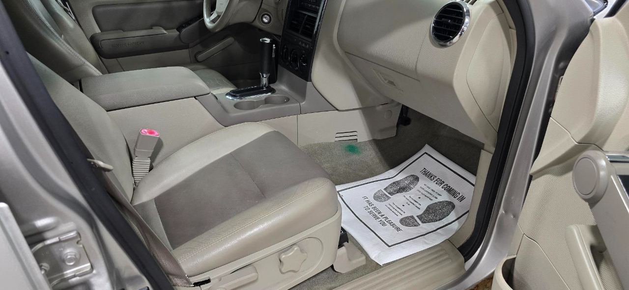 Ford Explorer XLT 4.0L 4WD 2007