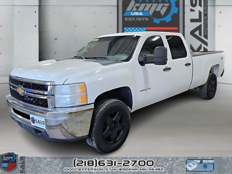 Chevrolet Silverado 3500HD Work Truck Crew Cab 4WD 2011