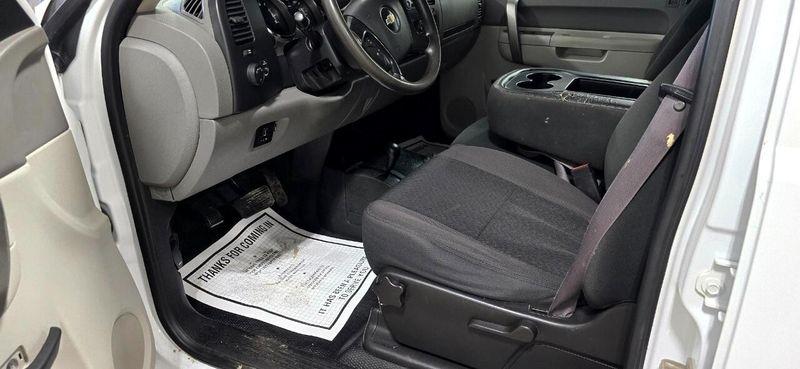 Chevrolet Silverado 3500HD Work Truck Crew Cab 4WD 2011