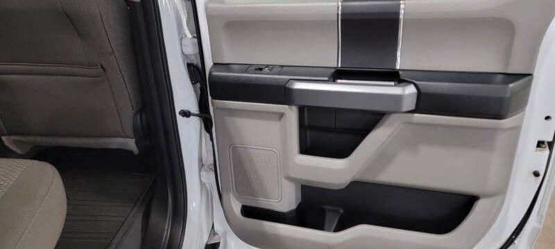 Ford F-150 XLT SuperCrew 5.5-ft. Bed 4WD 2017