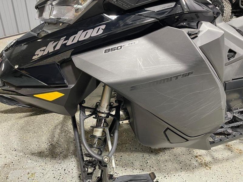 Ski-Doo Summit SP 165 850 E-Tec SHOT  2022