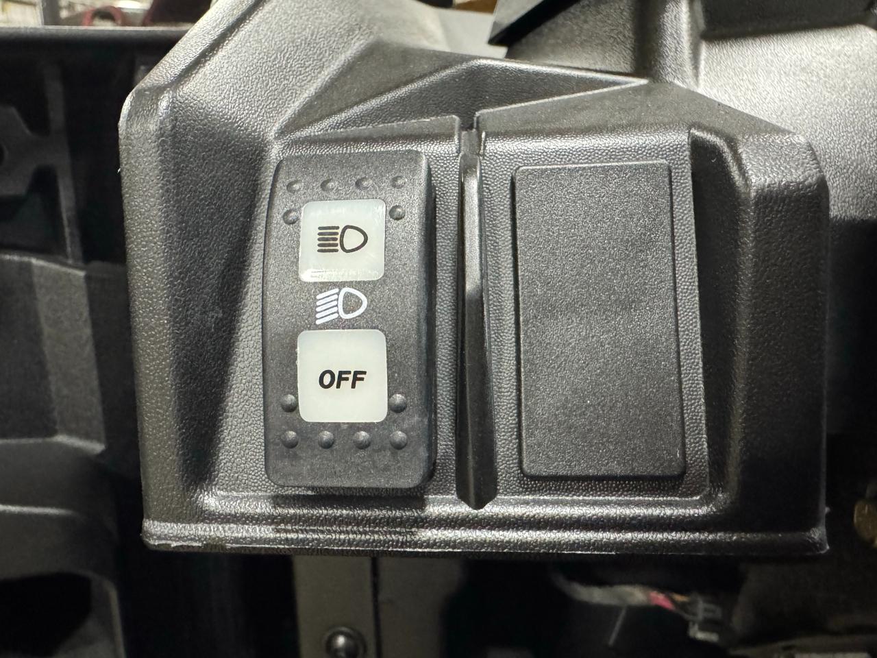 Can-Am Maverick Sport Max DPS 10  2022