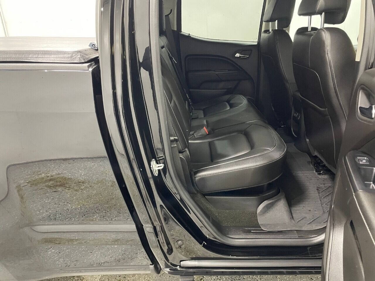 GMC Canyon SLT Crew Cab 4WD Short Box 2017