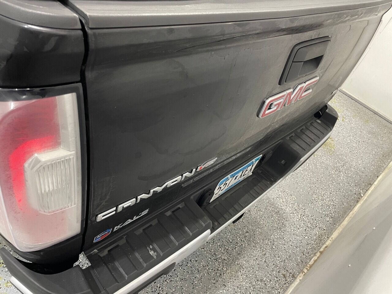 GMC Canyon SLT Crew Cab 4WD Short Box 2017