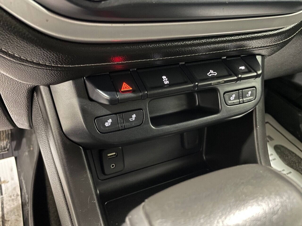 GMC Canyon SLT Crew Cab 4WD Short Box 2017