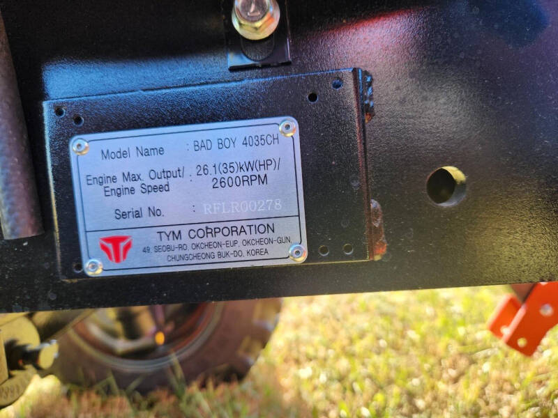 Bad Boy Tractors 4035CH with Cab and Loader  2024