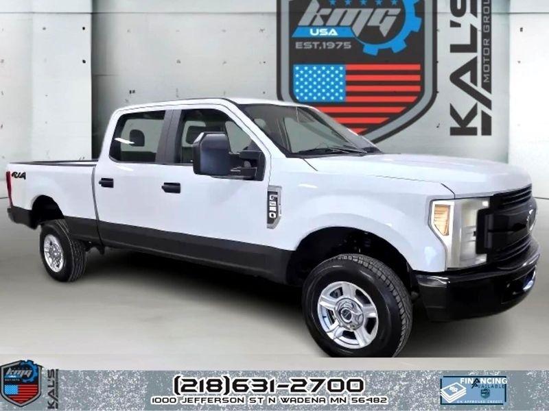 2019 Ford F-250 SD XL Crew Cab 4WD Truck