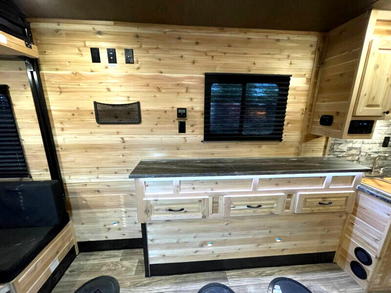 Glacier 22 RV Explorer  2024 Glacier 22 RV Explorer  2024