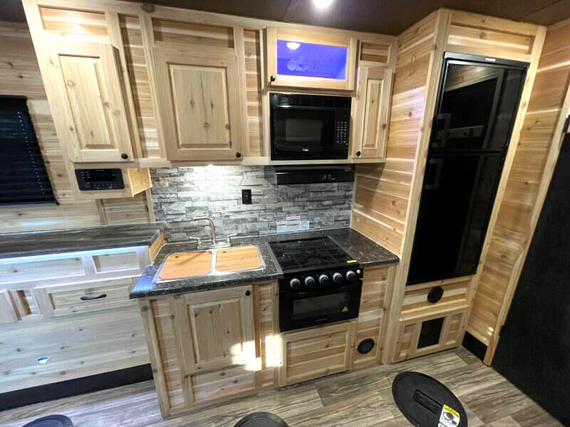 Glacier 22 RV Explorer  2024 Glacier 22 RV Explorer  2024